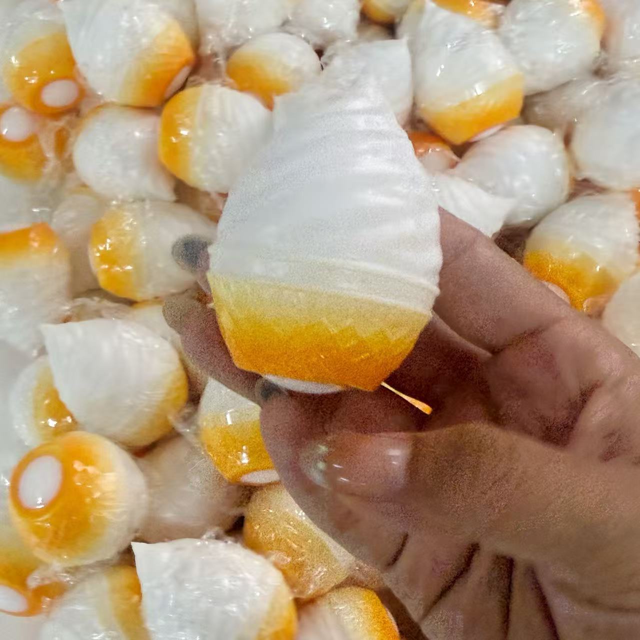 New Crispy Cone Ice Cream Hand - đánh giá và giá Building Blocks